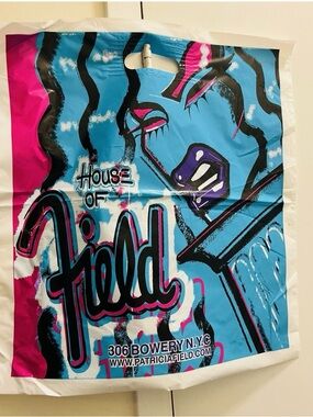 House Of Field 10 yr old Shopping Bag From Sex &The City Stylist Patricia Field